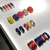 Mùa hè sành điệu cùng BST phụ kiện từ nhà mốt Hermès