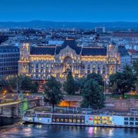 Budapest Thành phố cổ tích bên dòng sông Danube đón Ronaldo ở EURO 2020