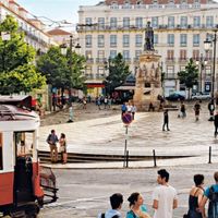 Quảng trường Praça Luís de Camões