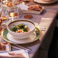 Làm thế nào để bếp trưởng chuẩn bị phần ăn cho những bữa tiệc sang trọng đón hàng nghìn khách một lúc? - Ảnh 3.