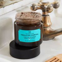Mùa hè nhất định phải mua mặt nạ thải độc để da dẻ sáng khỏe, thông thoáng sạch mụn - Ảnh 1.