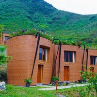 Mới lạ khu nghỉ dưỡng hình quẩy tấu đẹp tựa “trời Tây” ở Hà Giang - 3