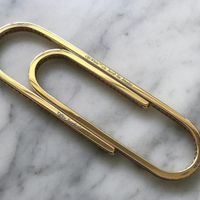 Dòng trang sức bằng kẹp giấy từ vàng 18K nạm kim cương của Jacob & Co