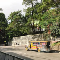 Thú vị những chiếc xe Jeepney đầy sắc màu ở Philippines - 6