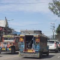 Thú vị những chiếc xe Jeepney đầy sắc màu ở Philippines - 8