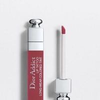 Son Dior Addict Lip Tattoo 771 Natural Berry màu đỏ berry sang chảnh nữ tính (Ảnh: Internet).