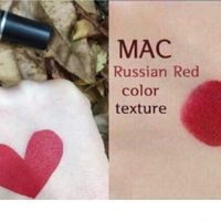 MAC Russian Red Matte sắc đỏ cổ điển phù hợp mọi tone da