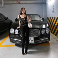 Bức ảnh toát ra mùi giàu có của Lệ Quyên: Trước mặt là xế hộp sang xịn, nhìn đến ngôi biệt thự phía sau còn choáng hơn! - Ảnh 5.