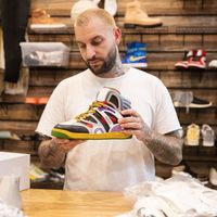 Gucci tạo cơn sốt mới với giày sneaker bằng chất liệu bền vững thuần chay Demetra-3