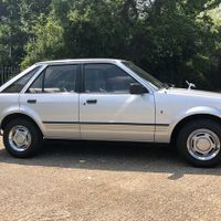 Ford Escort 1981 của công nương Diana sẽđược đấu giá vào cuối tháng 6-4