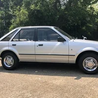 Ford Escort 1981 của công nương Diana sẽđược đấu giá vào cuối tháng 6-4