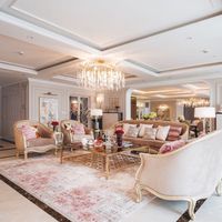 Biệt thự trên không rộng 300m2 của vợ chồng Hà Nội: Giá trị 13 tỷ đồng, phong cách tân cổ điển vừa sang vừa hút mắt - Ảnh 4.