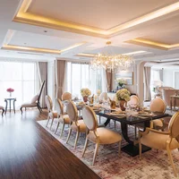 Biệt thự trên không rộng 300m2 của vợ chồng Hà Nội: Giá trị 13 tỷ đồng, phong cách tân cổ điển vừa sang vừa hút mắt - Ảnh 5.