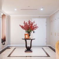 Biệt thự trên không rộng 300m2 của vợ chồng Hà Nội: Giá trị 13 tỷ đồng, phong cách tân cổ điển vừa sang vừa hút mắt - Ảnh 1.