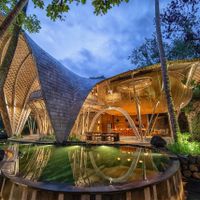 Khu nghỉ dưỡng toàn gỗ ở Bali - 1