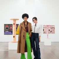 Thương hiệu đắt giá Victoria Beckham giảm giá hơn 40% để thu hút khách hàng-5