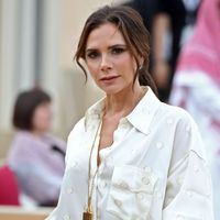 Thương hiệu đắt giá Victoria Beckham giảm giá hơn 40% để thu hút khách hàng-2