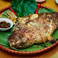 Đặc sản Pa Pỉnh Tộp - “cá nướng gập nguyên con” của núi rừng Tây Bắc-2