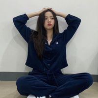 Là người thuộc Gen Y nhưng Jisoo lại có cả tá bí mật giống Gen Z
