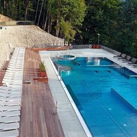 7 bể bơi ngoài trời ngoạn mục nhất thế giới