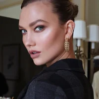 dưỡng da Karlie Kloss