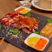 Tiệc sinh nhật ngập mùi tiền của Chao - rich kid 2k3: Tổ chức trong khách sạn dát vàng, tới đồ ăn cũng dát vàng luôn - Ảnh 4.
