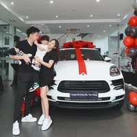 Trang Lou chốt Porsche trên dưới 4 tỷ mừng sinh nhật, bổ sung vào BST xe sang ai nhìn cũng thèm - Ảnh 1.