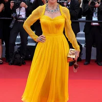 Những trang phục đẹp nhất trên thảm đỏ Cannes 2021-8