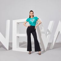 Bí quyết cho vẻ đẹp đích thực của người phụ nữ ngoài 30: Minh chứng từ Hồ Ngọc Hà và Giám đốc sáng tạo Neva - Easter Lily (Phần 3)