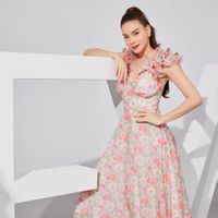 Bí quyết cho vẻ đẹp đích thực của người phụ nữ ngoài 30: Minh chứng từ Hồ Ngọc Hà và Giám đốc sáng tạo Neva - Easter Lily (Phần 1)