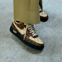 Gã khổng lồ Nike và những lần hợp tác “đình đám”