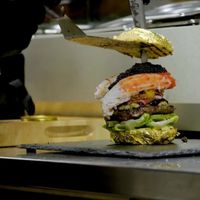 Chiếc burger đắt nhất thế giới có giá 6.000 USD-2