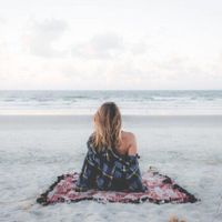 Bỏ túi những kiểu tạo dáng check-in siêu cute khi đi du lịch