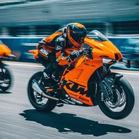 KTM trình làng mẫu RC 8C - Bản giới hạn cho đường đua
