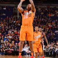 PJ Tucker - “Ông vua sneaker” trong giới NBA - P2-3
