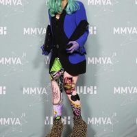 Lady Gaga xuống phố với giày cao gần 30cm-7