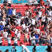 Cùng với chung kết EURO 2020, 9 lễ hội đình đám ở London đang chờ đón bạn