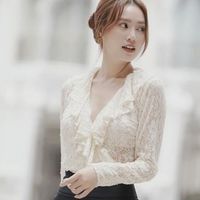 Lan Ngọc cực quyến rũ với corset ren-9