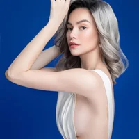 Hồ Ngọc Hà và những lần khoe đường cong quyến rũ trong thiết kế của Công Trí