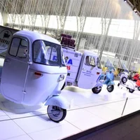 Vespa “độc chiếm” Brussels-3