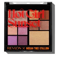 Megan Thee Stallion hợp tác Revlon ra mắt bộ trang điểm phiên bản giới hạn-1