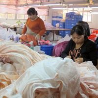 Ghé thăm “thủ đô đồ lót” lớn nhất thế giới-2