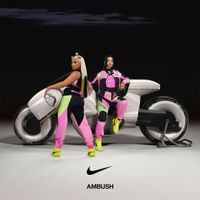 Megan Thee Stallion hợp tác Revlon ra mắt bộ trang điểm phiên bản giới hạn-6