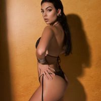 Bí quyết sở hữu đường cong nóng bỏng như bạn gái Ronaldo-9