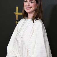 Những kiểu tóc làm nên thương hiệu Anne Hathaway-7