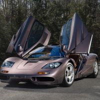 Siêu xe McLaren F1 Road 1995 được bán đấu giá với kỷ lục 20,5 triệu USD