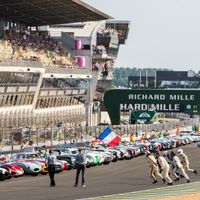 Richard Mille ra mắt mẫu đồng hồ giới hạn mới có giá 176.000USD-6