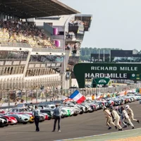 Richard Mille ra mắt mẫu đồng hồ giới hạn mới có giá 176.000USD-6