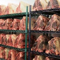 Bò ủ khô Dry-Aged - món ăn ưa thích của giới thượng lưu