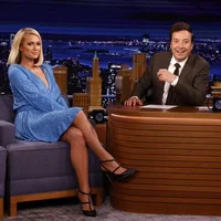 Paris Hilton sẽ mặc 10 chiếc váy trong ngày cưới